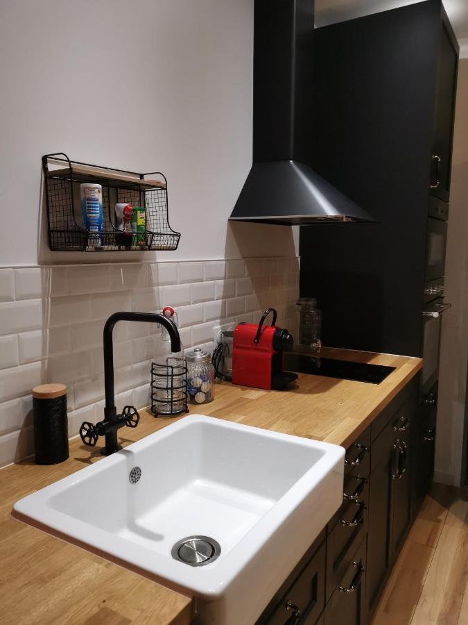 Studio Atypique Immeuble De 1820 Fumel Exteriér fotografie